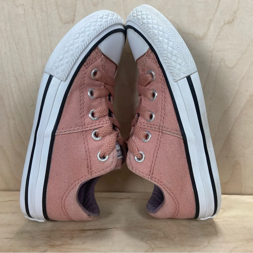 Converse Chuck Taylor All Star Madison Ox Girls Low Top Pink Sneakers Size 11